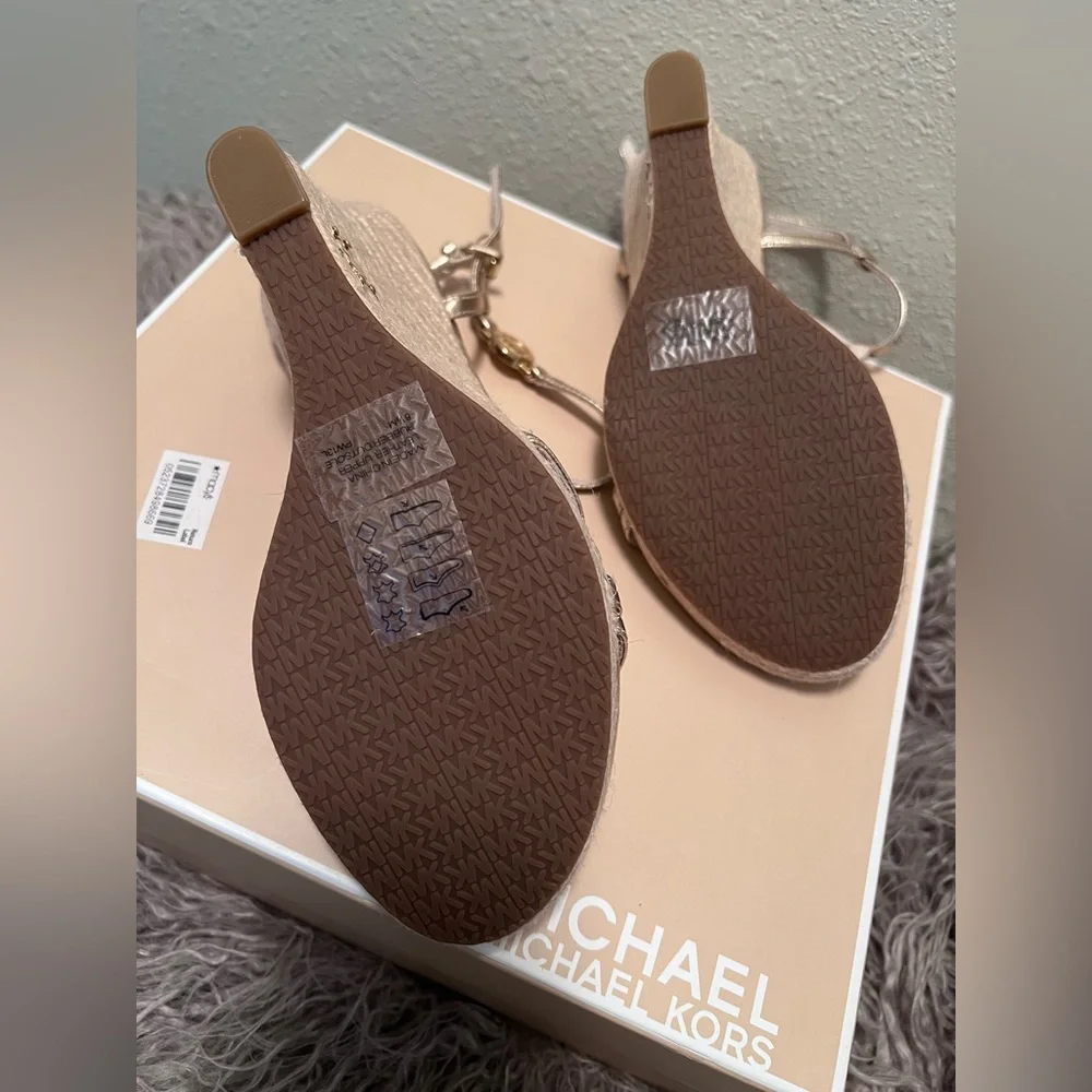 Michael Kors kami size